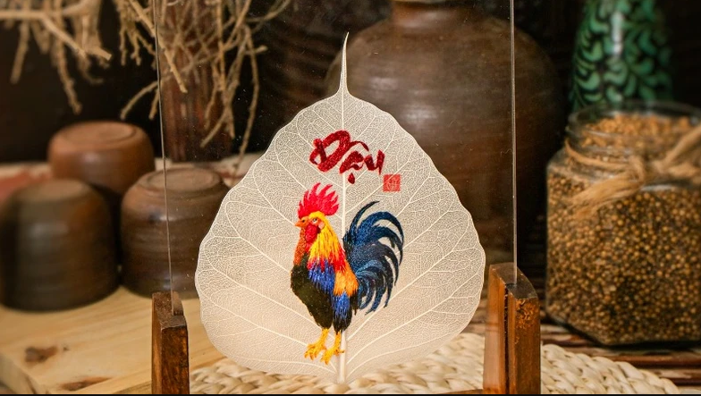 Thêu trên lá Bồ Đề Khác biệt và thử thách.png